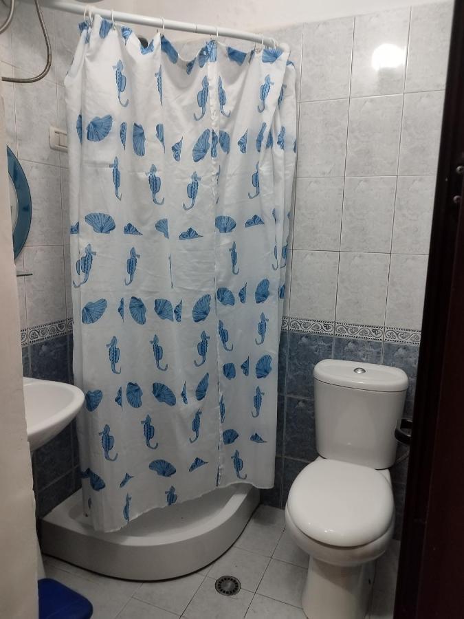 Guest Room Tirana Center ภายนอก รูปภาพ